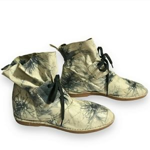 CHAOS & HARMONY Tie- Dye Smash Boots